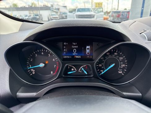 Used 2019 Ford Escape Titanium AWD/4WD image 27