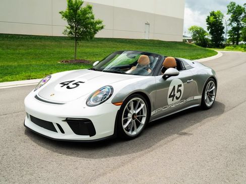 Used 2019 Porsche 911 Speedster RWD image 8