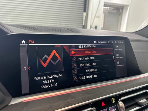 Used 2023 BMW X5 xDrive40i w/ Premium Package image 12