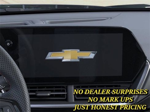 New 2026 Chevrolet Trax RS w/ Sunroof Package image 20