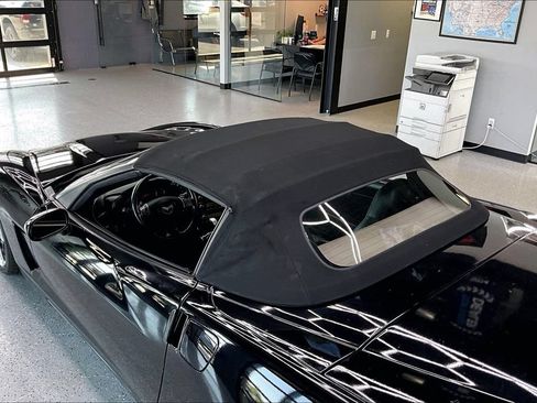 Used 2010 Chevrolet Corvette Convertible w/ Preferred Equipment Group RWD image 10