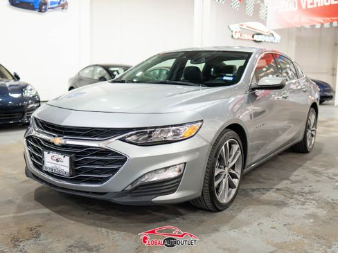 Used 2024 Chevrolet Malibu LT FWD image 3