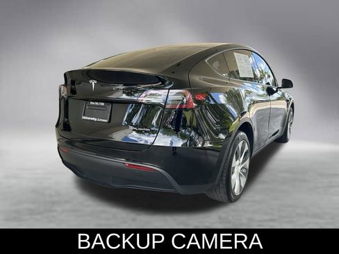 Used 2024 Tesla Model Y Long Range AWD/4WD image 4