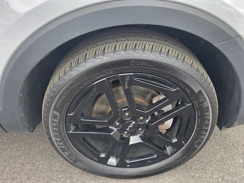 Used 2024 Kia Telluride EX X-Line AWD/4WD image 8