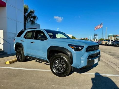 New 2026 Toyota 4Runner SR5 image 2