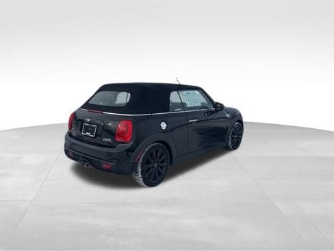 Used 2017 MINI Cooper S image 5