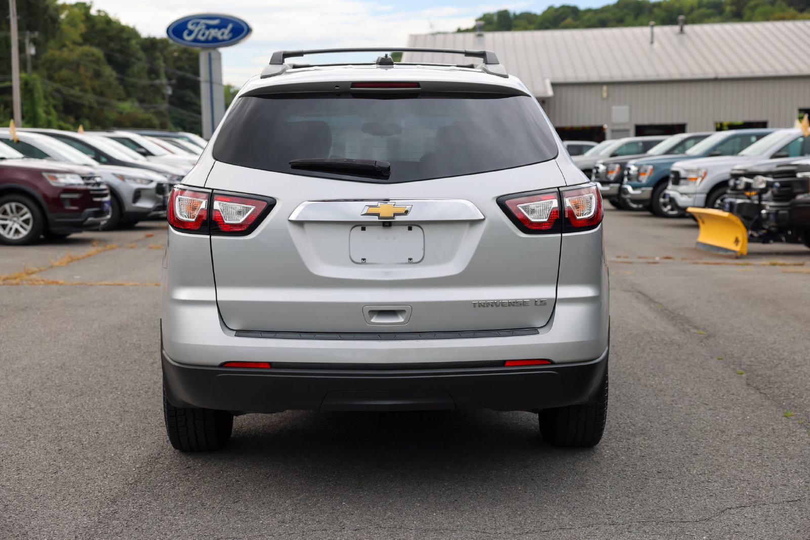Used 2016 Chevrolet Traverse LS FWD image 6