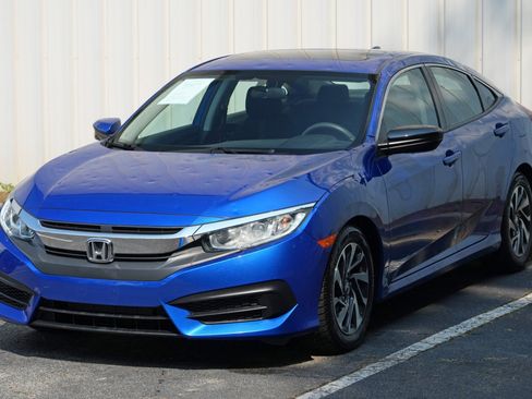 Used 2017 Honda Civic EX image 40