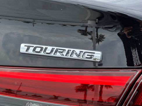 Used 2022 Honda Civic Touring image 25