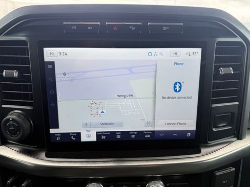 Used 2023 Ford F150 Lariat w/ Trailer Tow Package image 26