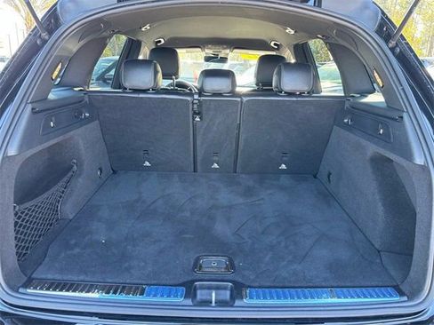 Used 2022 Mercedes-Benz GLC 300 w/ Premium Package Lite image 13