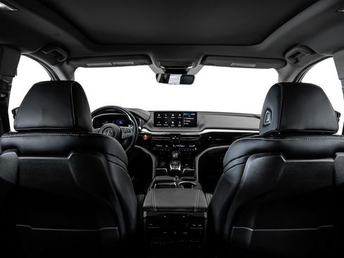 Certified 2024 Acura MDX FWD w/ Technology Package image 19