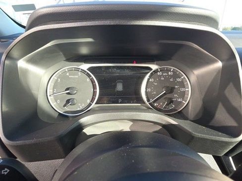 Used 2024 Nissan Rogue S image 17