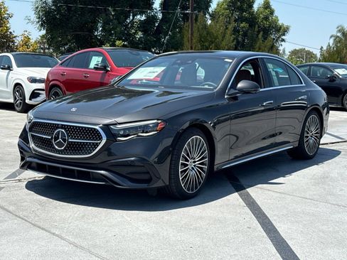Used 2025 Mercedes-Benz E 350 Sedan image 7