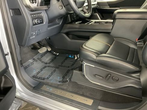 Used 2024 Ford F350 Platinum w/ FX4 Off-Road Package image 20