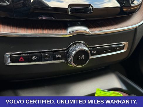 Certified 2024 Volvo XC60 T8 Ultimate w/ Protection Package Premier AWD/4WD image 22