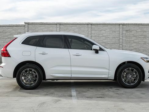 Used 2021 Volvo XC60 T5 Inscription w/ Advanced Package FWD image 9
