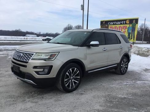 Used 2017 Ford Explorer Platinum image 7