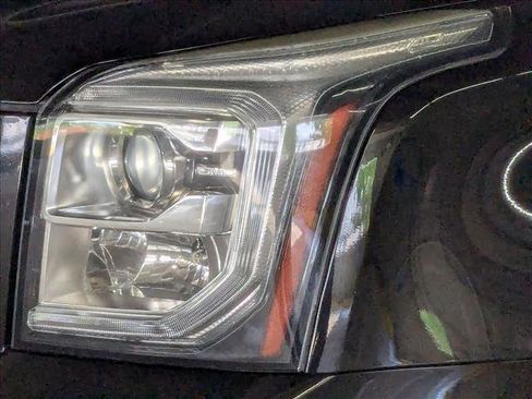 Used 2019 GMC Yukon SLE w/ SLE Value Package RWD image 9