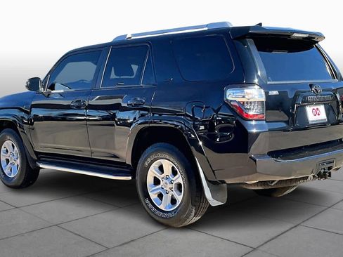 Used 2018 Toyota 4Runner TRD Off-Road Premium image 11