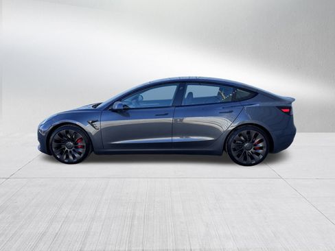 Used 2022 Tesla Model 3 Performance image 4
