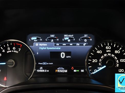 Used 2018 Ford F150 Platinum w/ Equipment Group 701A Luxury image 16