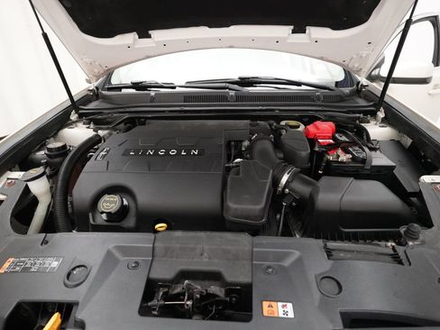 Used 2015 Lincoln MKS AWD w/ Equipment Group 101A image 3