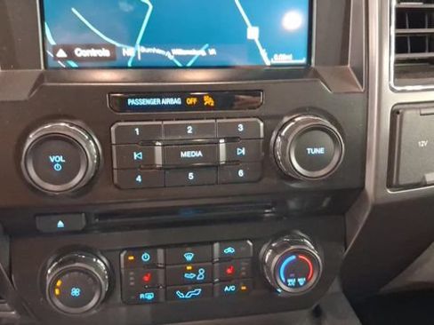 Used 2017 Ford F150 XLT w/ Equipment Group 302A Luxury AWD/4WD image 29