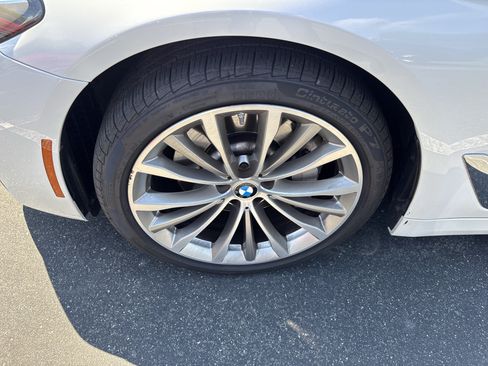 Certified 2023 BMW 530i xDrive w/ Premium Package AWD/4WD image 31