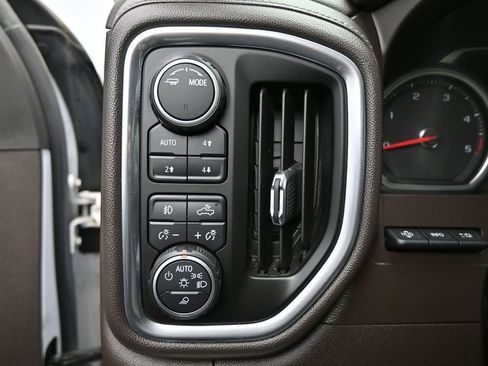Used 2020 Chevrolet Silverado 2500 LTZ w/ LTZ Plus Package AWD/4WD image 12
