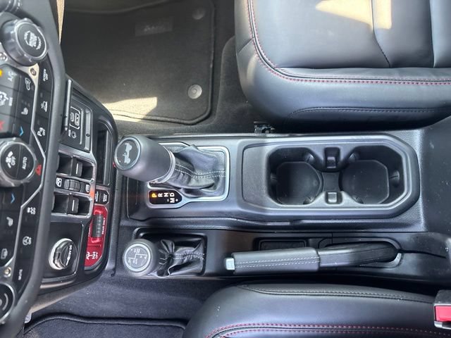Used 2026 Jeep Wrangler Unlimited Rubicon AWD/4WD image 38