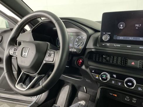 Used 2023 Honda CR-V Sport image 28