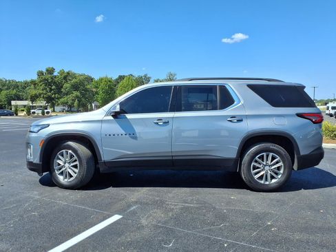Used 2023 Chevrolet Traverse LT FWD image 35