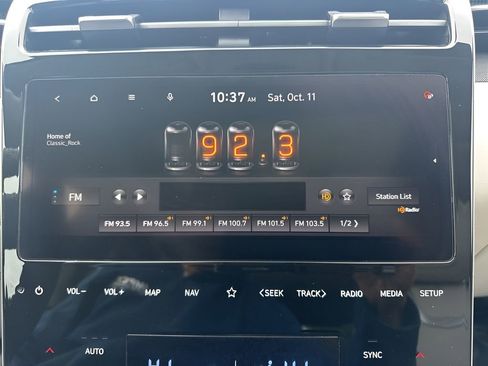 Used 2023 Hyundai Tucson Limited image 19