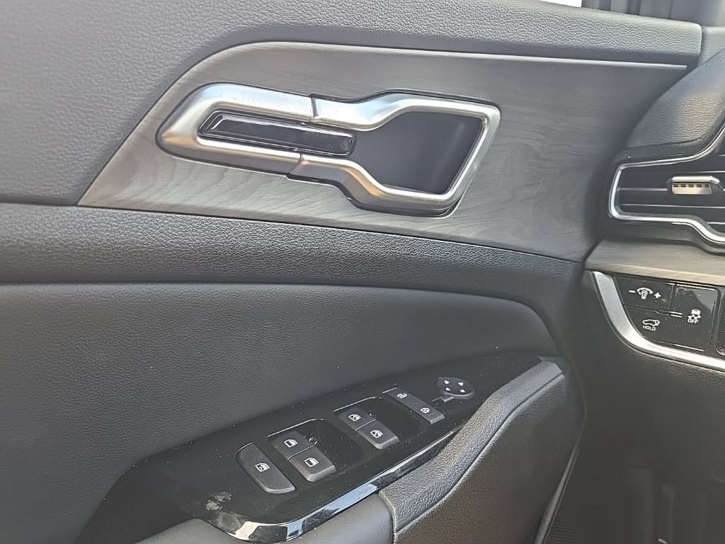 Certified 2024 Kia Sportage X-Line w/ X-Line Premium Package AWD/4WD image 20