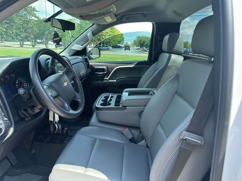 Used 2018 Chevrolet Silverado 1500 W/T w/ WT Convenience Package AWD/4WD image 16