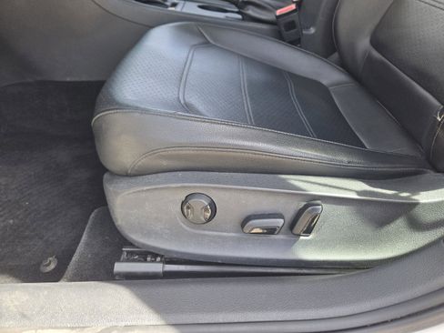 Used 2015 Volkswagen Passat 1.8T Limited Edition image 24