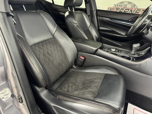 Used 2021 Nissan Maxima SR w/ Sport Mat Group FWD image 36