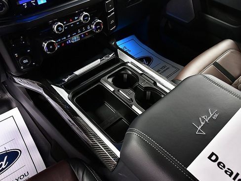 New 2025 Ford F250 Lariat w/ Lariat Ultimate Package image 25