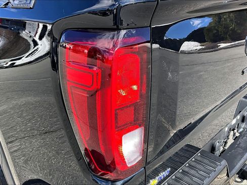 Used 2021 GMC Sierra 1500 Elevation image 35