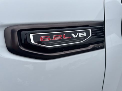 Used 2025 GMC Sierra 1500 AT4X image 16