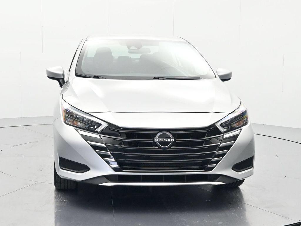 Used 2025 Nissan Versa SV FWD image 2