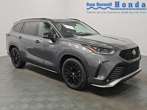 Used 2024 Toyota Highlander XSE FWD image 1