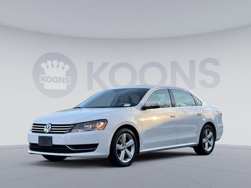 Used 2013 Volkswagen Passat 2.5 SE image 1