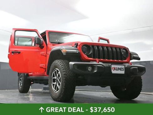 Used 2024 Jeep Wrangler Unlimited Rubicon AWD/4WD image 76
