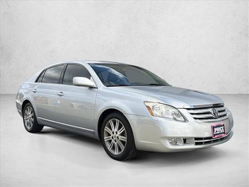 Used 2007 Toyota Avalon Limited image 3