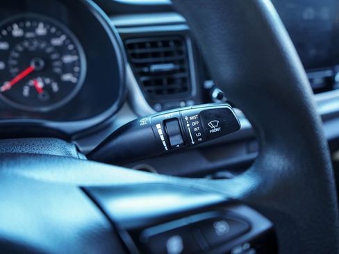 Used 2021 Kia Rio S w/ Technology Package FWD image 30