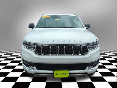 Used 2024 Jeep Wagoneer L Series III w/ Flexible Seating Group image 3