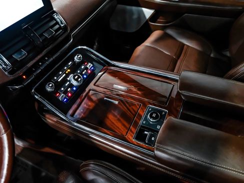 Used 2018 Lincoln Navigator Black Label w/ Cargo Package image 29