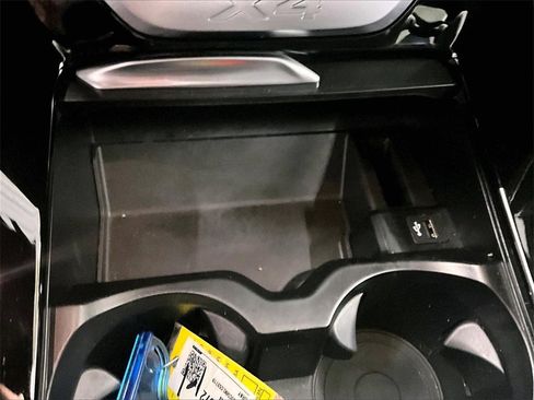 Used 2019 BMW X4 xDrive30i w/ Driving Assistance Package image 26